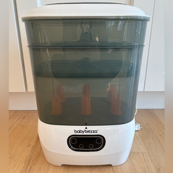 Baby Brezza Sterilizer Dryer Advanced - Picture 3 of 16